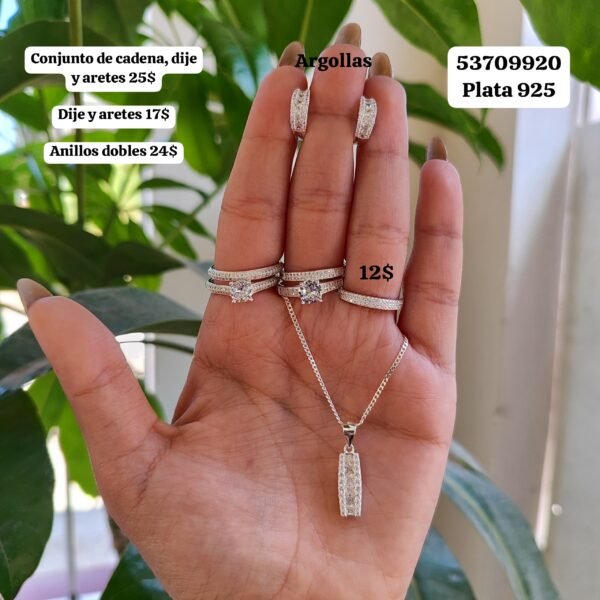 045 Conjunto. Los valores salen en la foto por separado. En USD o al cambio. Plata 925