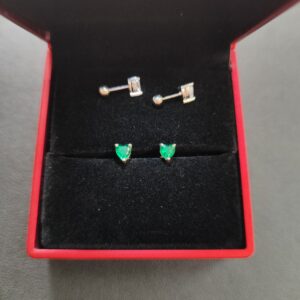 040 Aretes con cierre de bolita de rosca. Plata 925