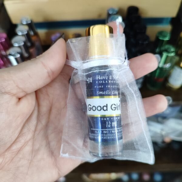 020 Perfumes de mujer. (Debe darle click a la imagen para ver otras opciones.) 12 ml (3 USD o al cambio) - Imagen 5