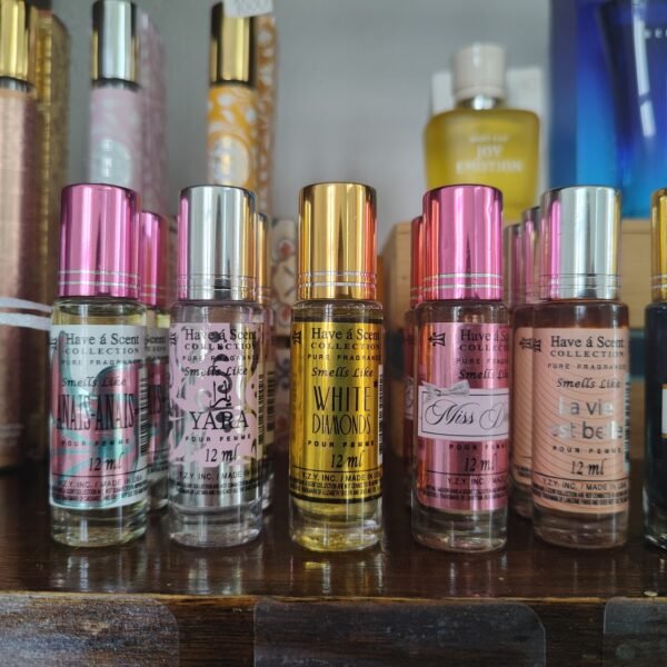 020 Perfumes de mujer. (Debe darle click a la imagen para ver otras opciones.) 12 ml (3 USD o al cambio)