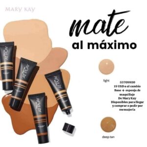 004 Base de maquillaje más esponja para maquillar, de Mary Kay. Disponible