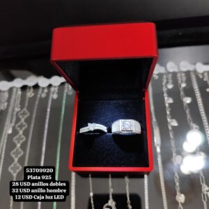 004 Caja con luz LED para joyas.