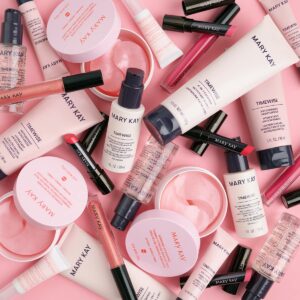 003 Cuidado de la piel y maquillaje. Click a la imagen para ver más...