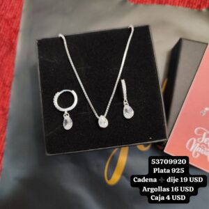 047 Conjunto de cadena, dije y aretes. USD o al cambio en cup. Plata 925