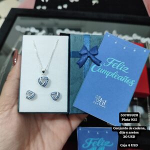 031 Conjunto de cadena, dije y aretes. USD o al cambio en cup. Plata 925